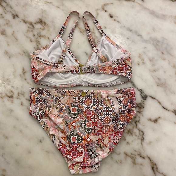 Azura Bikini Set - Picture 3 of 4